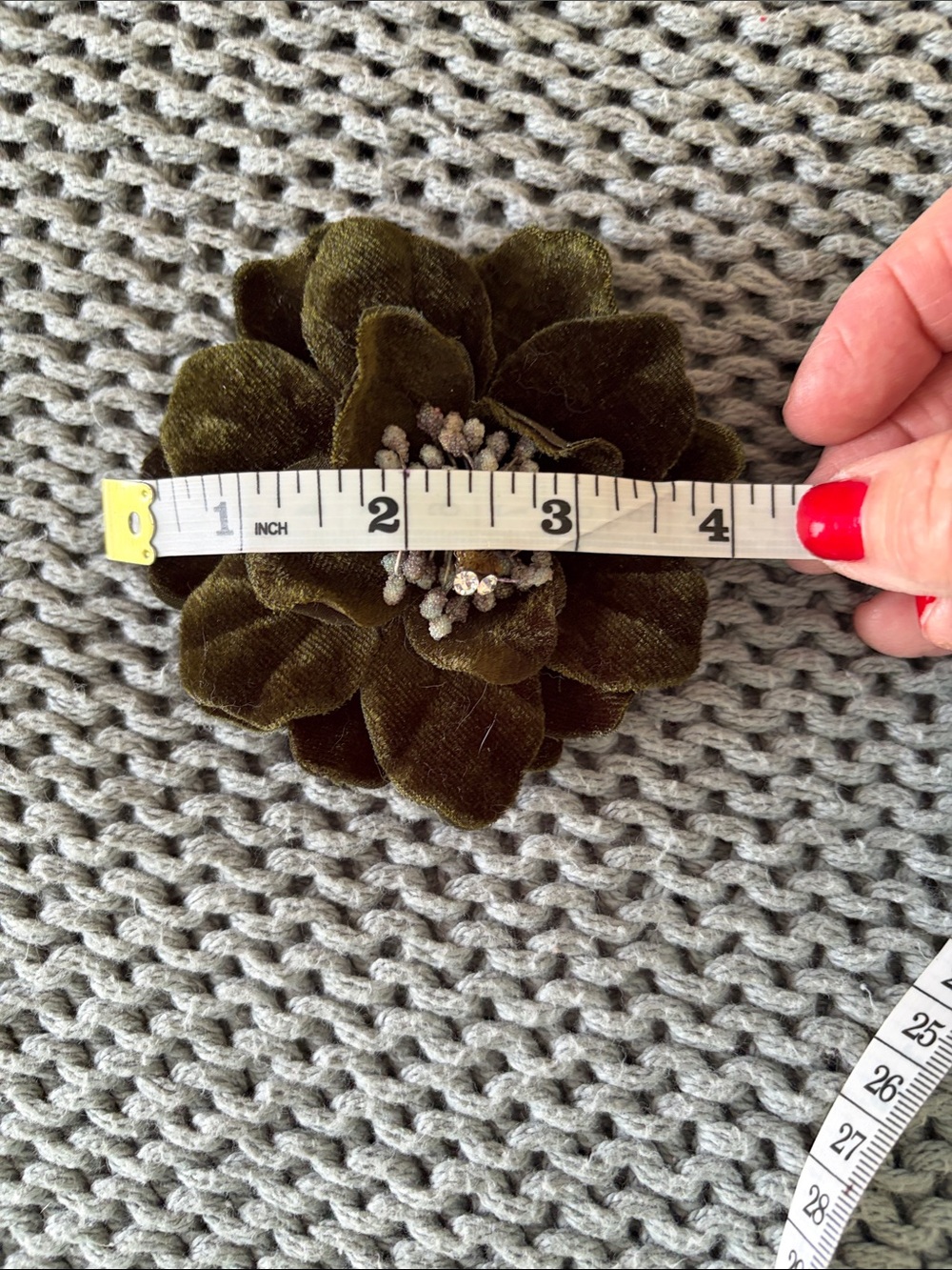 Velvet Olive Green Floral Brooch Pin - Picture 3 of 3